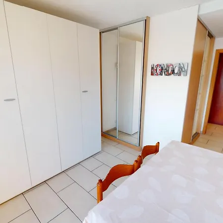 108c -studio Avec Terrasse Et Parking Proche Appartement *